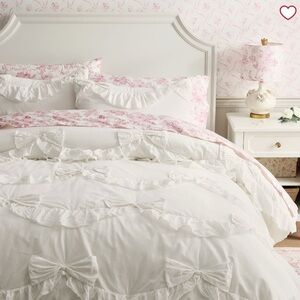 LoveShackFancy Ruffle Bow Quilt TWIN XL